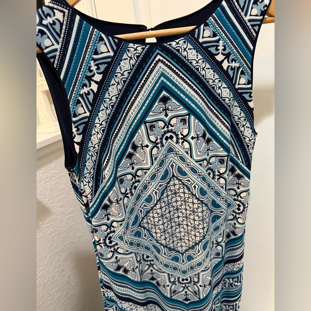 White House Black Market Blue and White Geometric Dress - Picture 2 of 2